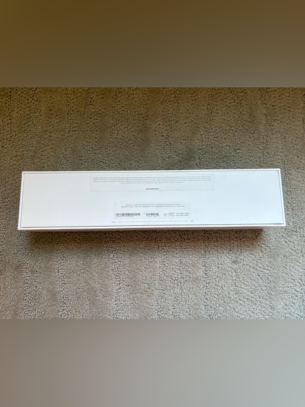 New Rose Gold Series 3 Apple Watch & Sports Band! - Picture 5 of 9
